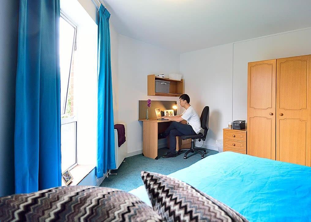 Broadgate Park Beeston Nottingham Apartment Exterior foto