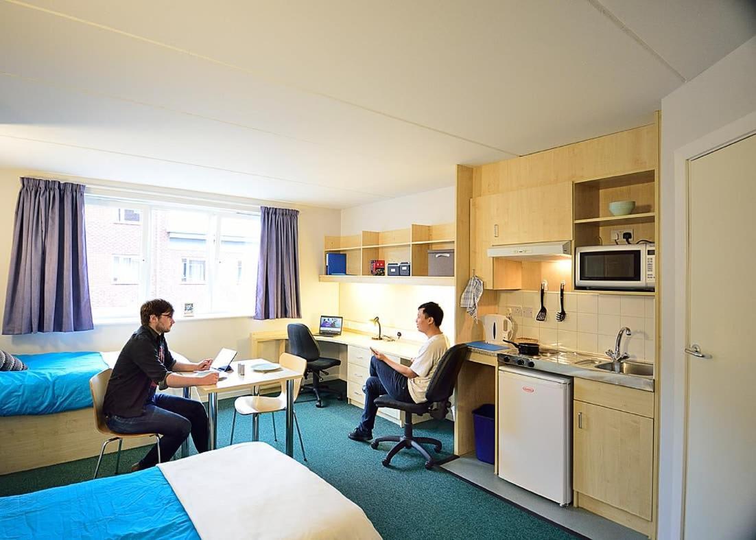 Broadgate Park Beeston Nottingham Apartment Exterior foto