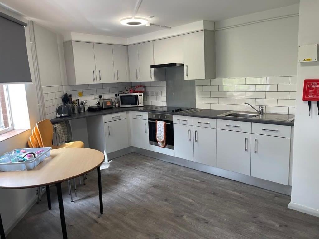 Broadgate Park Beeston Nottingham Apartment Exterior foto